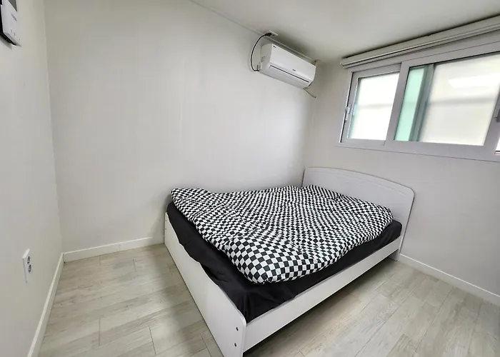 St Cozy Near Soongsil Station Апартаменты Сеул