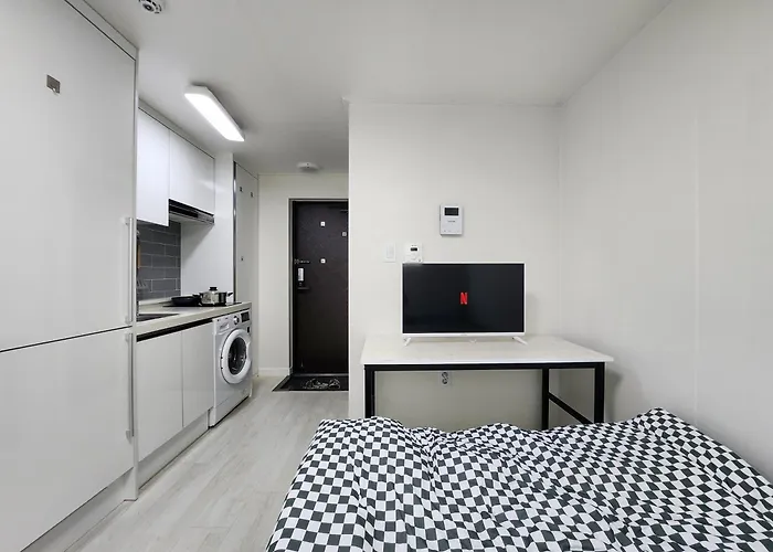 Апартаменты St Cozy Near Soongsil Station Сеул